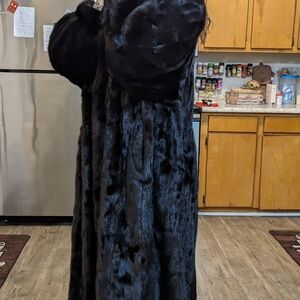 Luxurious Black Faux Fur Coat